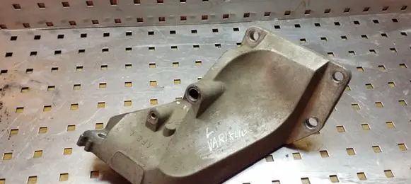 Infiniti FX Engine mounting bracket AF8L