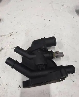 Ford Fiesta Thermostat/thermostat housing CM5G9K478FB