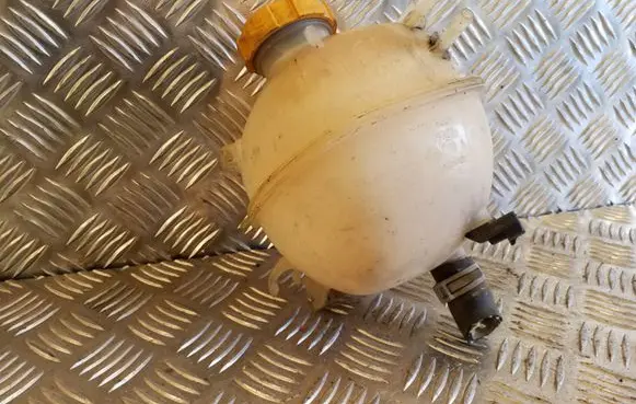Opel Vectra C Coolant expansion tank/reservoir 9202200 099172