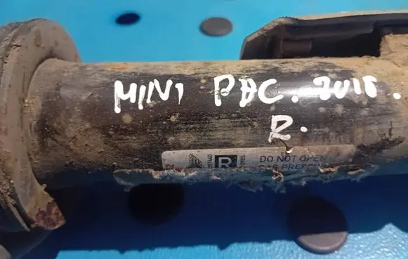 Mini Paceman (R61) Rear window strut damper 