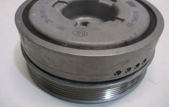 BMW 1 F20 F21 Crankshaft pulley 8650996