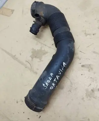 Skoda Octavia Mk2 (1Z) Air intake hose/pipe 1K0129684