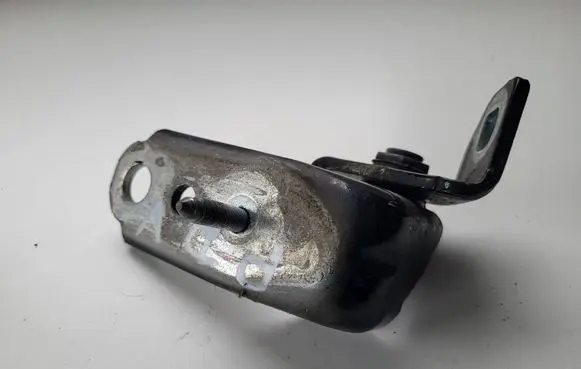 Ford Kuga II Front door upper hinge