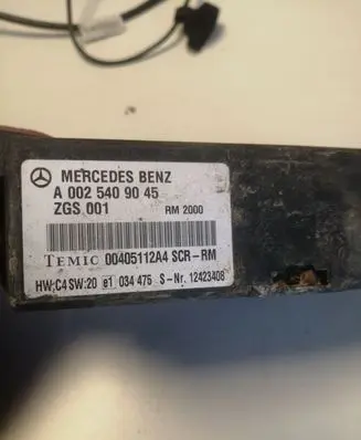Mercedes-Benz B W245 Adblue control unit A0025409045 ZGS001 00405112A4SCRRM12323408