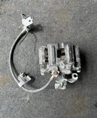 Ford Mustang VI Rear brake caliper FR3C2K328EF 513450637002