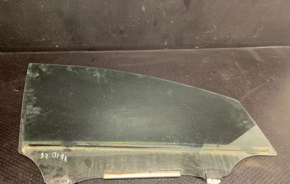 Toyota Corolla Verso AR10 Front door window glass four-door