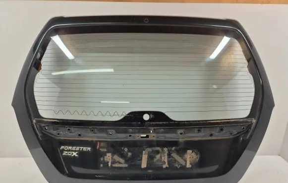 Subaru Forester SG Tailgate/trunk/boot lid