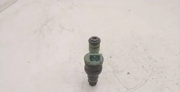 BMW 5 E39 Fuel injector 0280150415