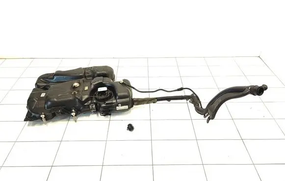Opel Vivaro Fuel tank 9811260780