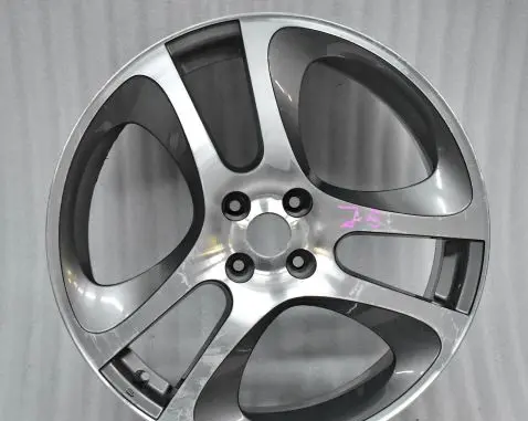 Alfa Romeo Mito R18 alloy rim 