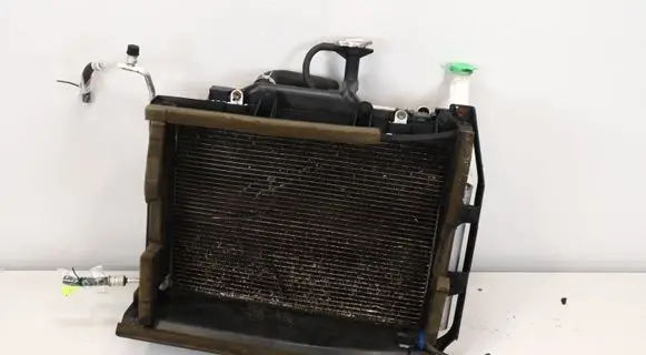 Coolant radiator