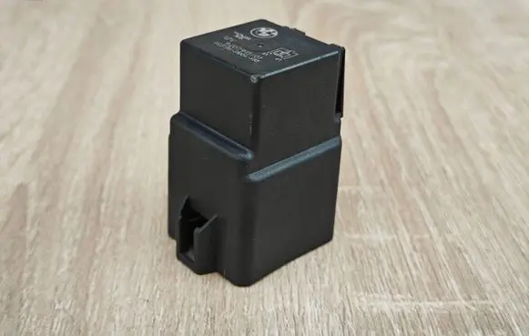 BMW X4 G02 Coolant fan relay 9207913