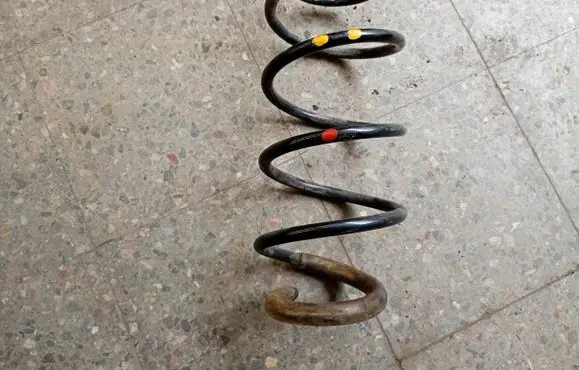 Mercedes-Benz Vito Viano W447 Front coil spring 
