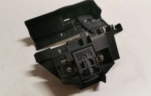 Audi A5 8T 8F Positive wiring loom K98J4590