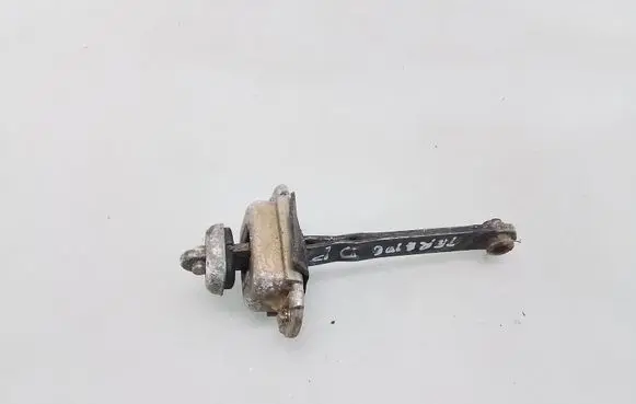 Nissan Terrano Front door check strap stopper
