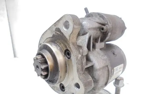 Skoda Fabia Mk1 (6Y) Starter motor 047911023G