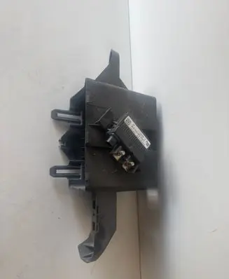 Mercedes-Benz B W246 W242 Charging relay A0009822023 1110029 05021409710500