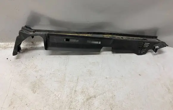 Audi Q8 Centre console side trim rear 4M8863528A