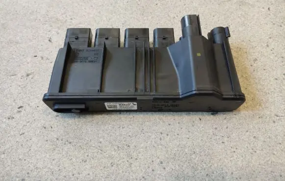 BMW X3 G01 Current control relay 8583091