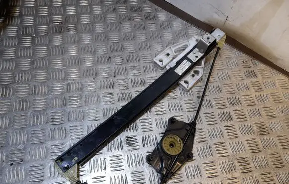 Audi Q3 8U Rear window lifting mechanism without motor 8U0839462