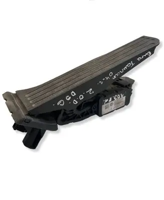 Volkswagen Touran I Accelerator throttle pedal 1T1723503H 6PV00868901