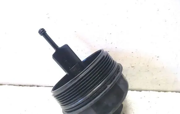 Mercedes-Benz ML W164 Oil filter cover 70312113