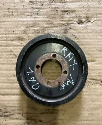 Chevrolet Trax Crankshaft pulley 55575960