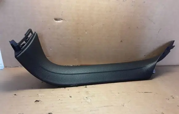 Volkswagen Golf VII Tailgate/trunk side cover trim 5G9867604A