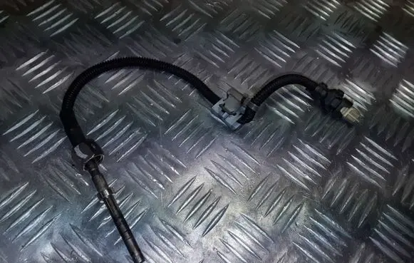 Mercedes-Benz C W204 Exhaust gas temperature sensor A0009058904