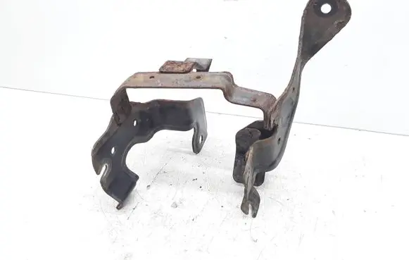 Volvo V60 Power steering pump mounting bracket 31317375