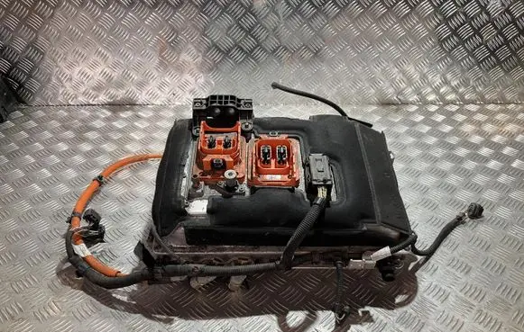 BMW i3 Voltage converter/converter module 7623239