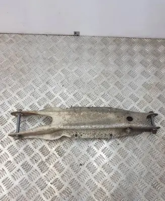 Infiniti Q30 Rear upper control arm/wishbone A2463250684