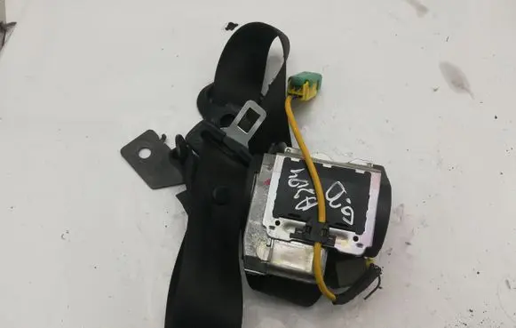 Volkswagen Phaeton Rear seatbelt 560976801