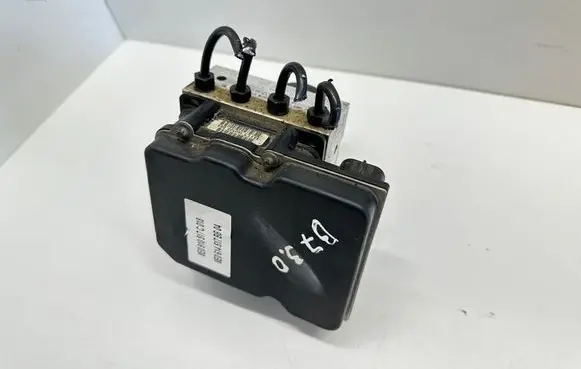 Audi A4 S4 B7 8E 8H ABS Pump 8E0614517BB 8E0910517C