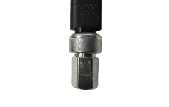 Volkswagen Golf VII Air conditioning (A/C) pressure sensor 1K0959126E