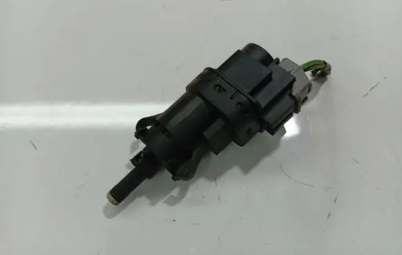 Ford Focus C-MAX Brake pedal sensor switch 3M5T13480AB 3M5T-13480-AB