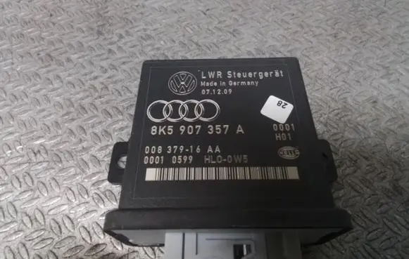 Audi A4 S4 B8 8K Light module LCM 8K5907357A