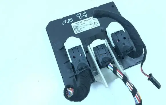 Volkswagen PASSAT B8 Comfort/convenience module 5Q0937086AH