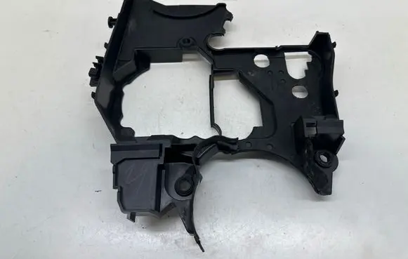 Volvo V40 Cross country Timing belt guard (cover) 30650687