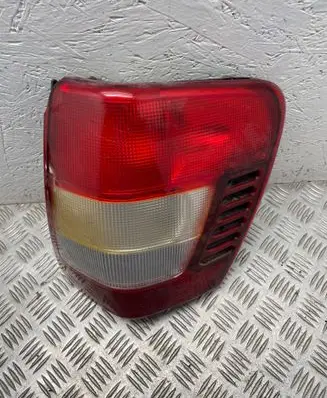 Jeep Grand Cherokee (WJ) Rear/tail lights 391102A