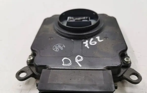 Toyota RAV 4 (XA50) LED ballast control module 899084206