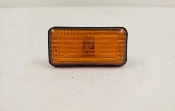 Volkswagen PASSAT B3 Front fender indicator light 357949117