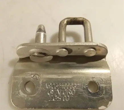 Mercedes-Benz Sprinter W906 Rear door lock loop/hook striker A9067400032