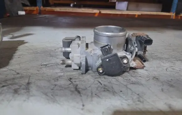 Honda Civic Throttle valve