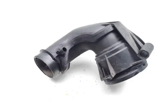 Mercedes-Benz C W203 Air intake hose/pipe A2710900629