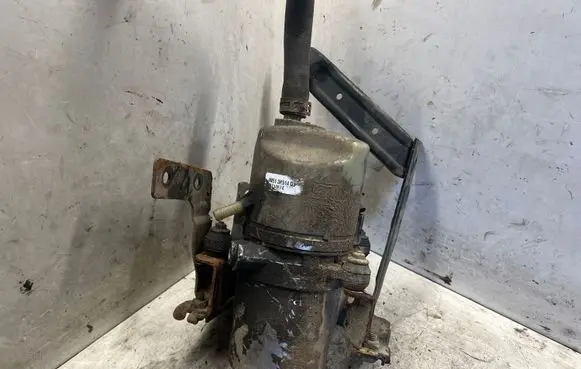 Volvo V50 Power steering pump 4N513K514DJ