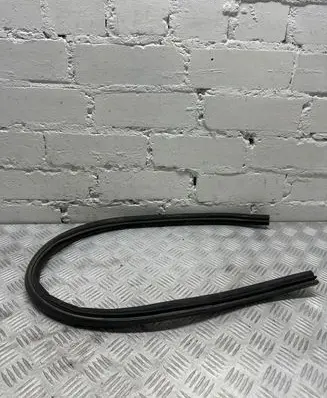 Audi A3 S3 8V Engine compartment rubber 8v0823723