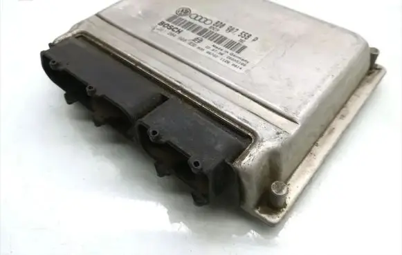 Volkswagen PASSAT B5 Engine control unit/module 8D0907558P 0261204908 26SA5166