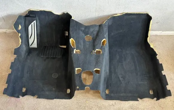 BMW M4 F82 F83 Front floor carpet liner 8056831
