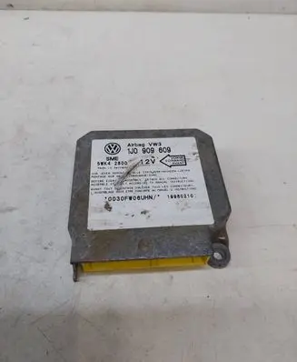 Volkswagen Golf IV Airbag control unit/module 1J0909609 19980210 5WK42800